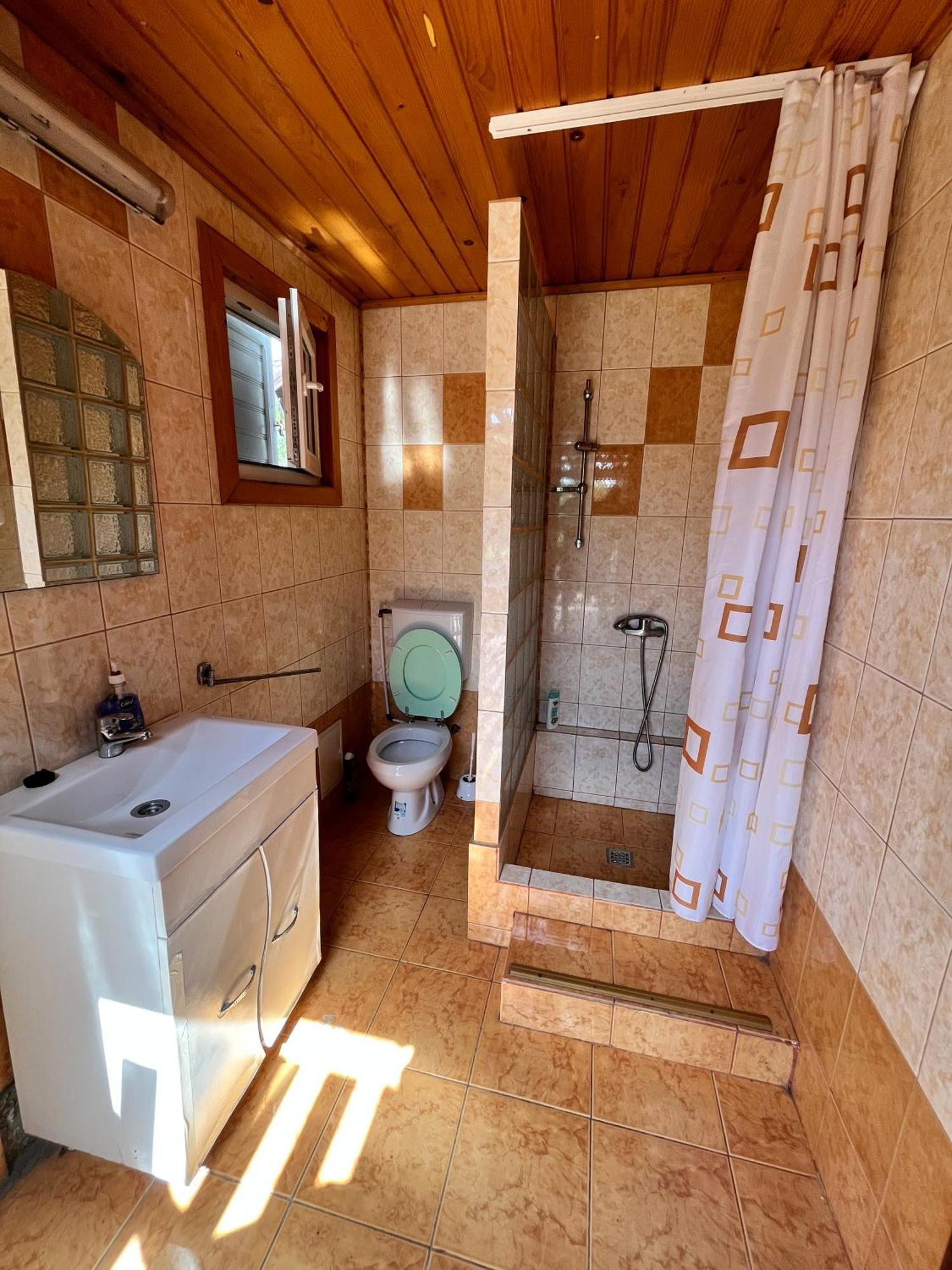 Colt De Rai Hotel Корбу Екстериор снимка
